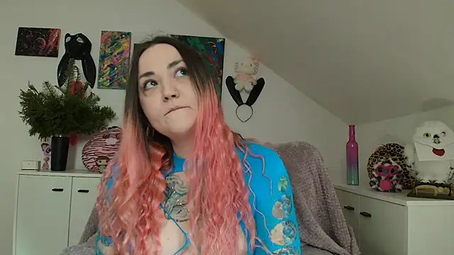 PinkHurricaneOfficial online show from 04-07-26, 01:00