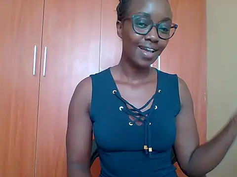 sexy darleen23 online show from 04-13-26, 09:15