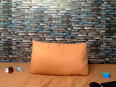 Snapshot of Amazingboodie chatting on 01-10-25, 06:49 Amazingboodie online show from 01-10-25, 06:49