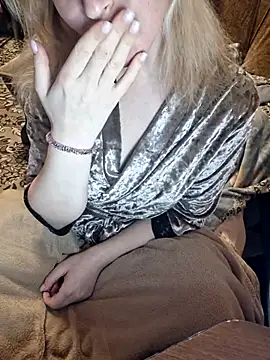  Kitti  online show from 03-17-25, 07:04