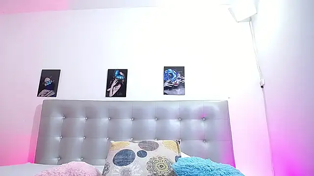 horny-juliette online show from 04-30-26, 01:17