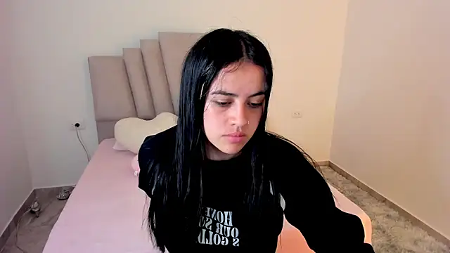 Snapshot of Alli_cooper chatting on 03-10-25, 07:07 Alli cooper online show from 03-10-25, 07:07