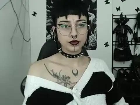 n0sferatus   online show from 10-30-25, 04:14