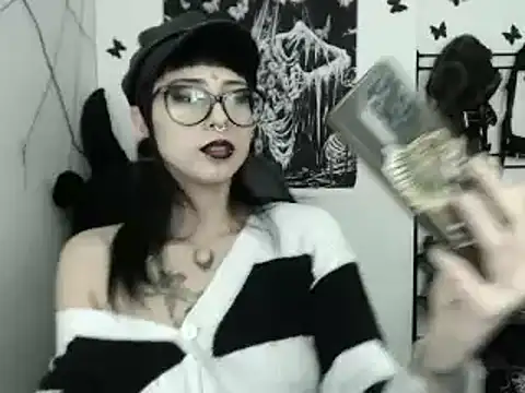 n0sferatus   online show from 01-12-26, 04:18