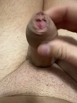 Snapshot of rambetto21 chatting on 10-27-25, 05:06 rambetto21 online show from 10-27-25, 05:06