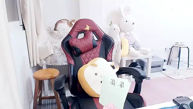 Snapshot of aFanny chatting on 03-05-25, 02:23 aFanny online show from 03-05-25, 02:23