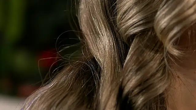 KellyMathews online show from 04-10-26, 01:55