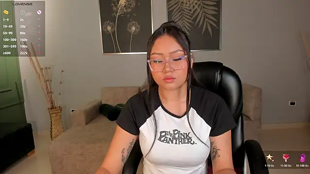 AmberLewis  online show from 10-24-25, 03:14