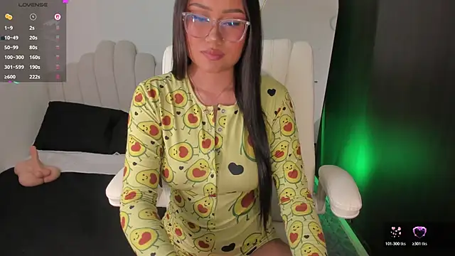 AmberLewis  online show from 12-16-25, 11:10