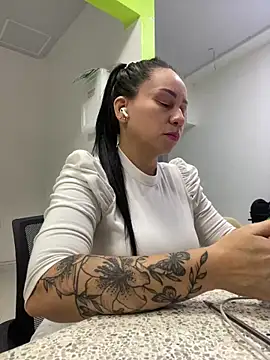 Snapshot of nurse_desi_sexlove chatting on 01-17-25, 02:18 nurse desi sexlove online show from 01-17-25, 02:18