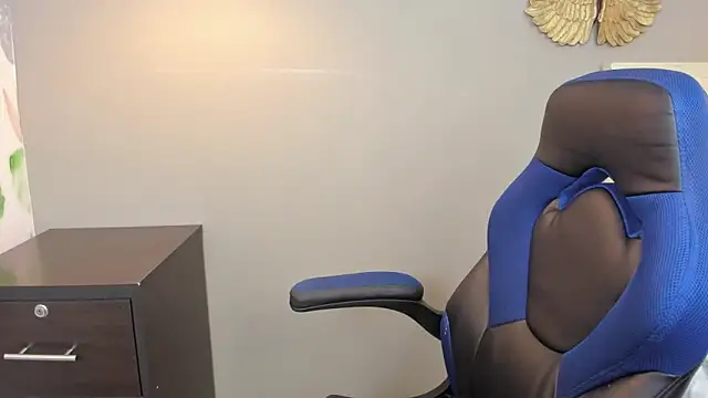 chaymae nah  online show from 12-14-24, 05:51