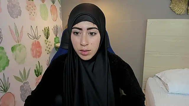 chaymae nah  online show from 01-09-25, 08:24