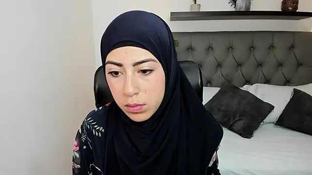 chaymae nah  online show from 03-07-25, 12:45