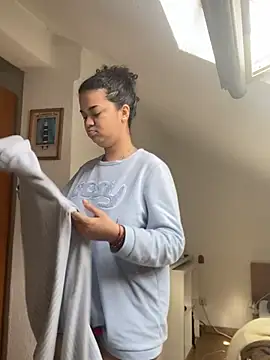 Snapshot of rafamarianoofc chatting on 02-25-25, 10:47 rafamarianoofc online show from 02-25-25, 10:47