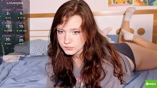 HanahCute online show from 11-16-25, 11:49