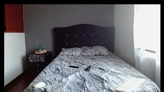 Emilia 1995 online show from 03-20-26, 04:56