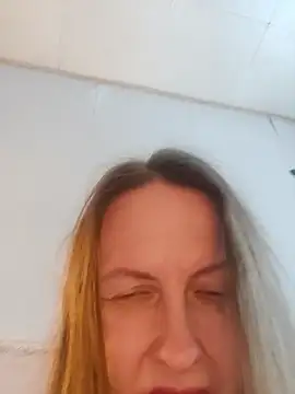 Evelina cute online show from 01-15-26, 11:15