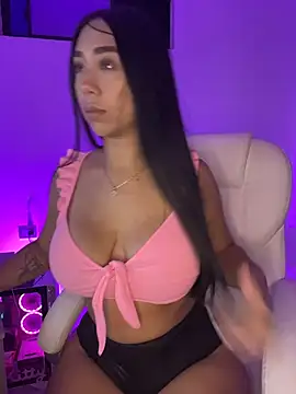 Snapshot of nyna_1 chatting on 04-24-26, 11:51 nyna 1 online show from 04-24-26, 11:51