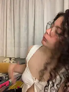 Snapshot of Antoniart_ chatting on 03-02-25, 04:07 Antoniart online show from 03-02-25, 04:07