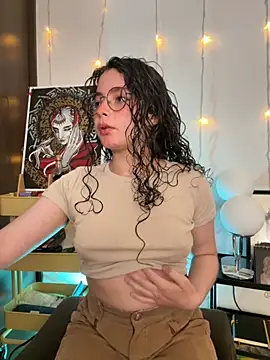 Snapshot of Antoniart_ chatting on 09-20-25, 01:39 Antoniart online show from 09-20-25, 01:39