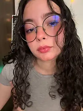 Snapshot of Antoniart_ chatting on 09-30-25, 02:38 Antoniart online show from 09-30-25, 02:38