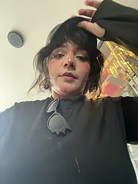 Snapshot of AmberGreyy_ chatting on 06-24-26, 07:24 AmberGreyy online show from 06-24-26, 07:24