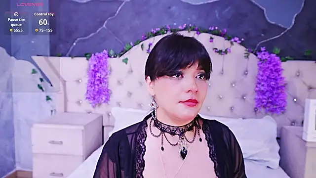Snapshot of AmberGreyy_ chatting on 07-05-26, 04:19 AmberGreyy online show from 07-05-26, 04:19