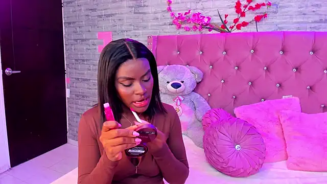 IsabellaBromsS online show from 02-21-25, 09:22