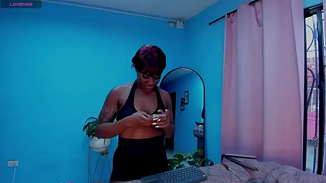 IsabellaBromsS online show from 03-25-26, 10:38