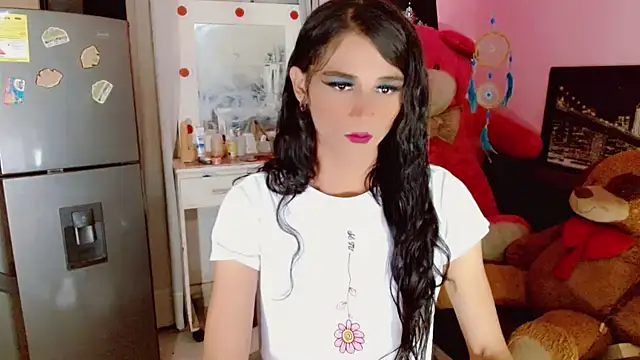 Snapshot of AngelicaDark chatting on 02-07-25, 03:12 AngelicaDark online show from 02-07-25, 03:12