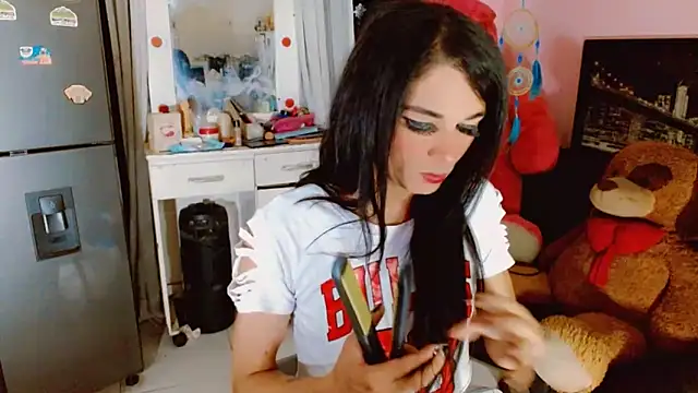 Snapshot of AngelicaDark chatting on 03-02-25, 03:13 AngelicaDark online show from 03-02-25, 03:13