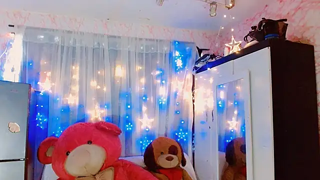 Snapshot of AngelicaDark chatting on 11-10-25, 07:02 AngelicaDark online show from 11-10-25, 07:02