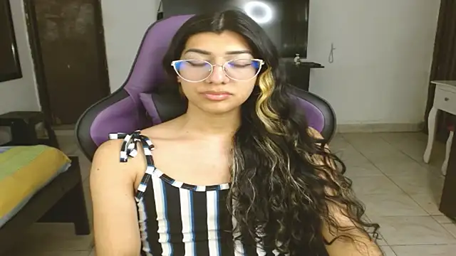 engielphoenis14 online show from 02-13-25, 07:13