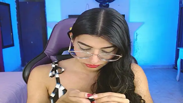 engielphoenis14 online show from 01-17-26, 10:46