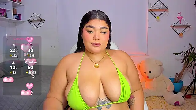 Snapshot of missjoyxx chatting on 01-27-25, 01:37 missjoyxx online show from 01-27-25, 01:37