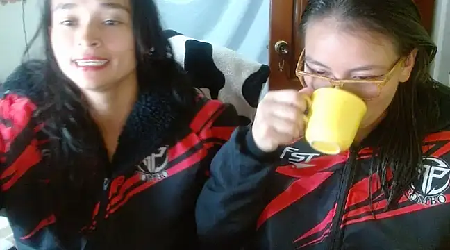 Snapshot of clayre_and_jill chatting on 12-17-24, 05:18 clayre and jill online show from 12-17-24, 05:18