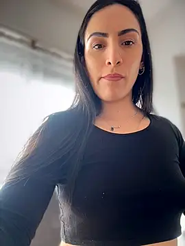 Snapshot of alessandra-a chatting on 06-03-26, 02:55 alessandra-a online show from 06-03-26, 02:55