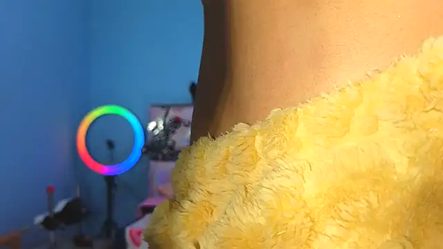 Snapshot of gabbiefoxthx chatting on 01-19-25, 11:21 gabbiefoxthx online show from 01-19-25, 11:21