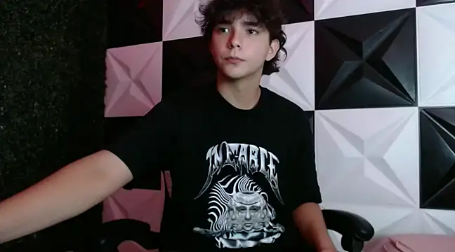 Dani cumboy online show from 12-20-24, 03:03