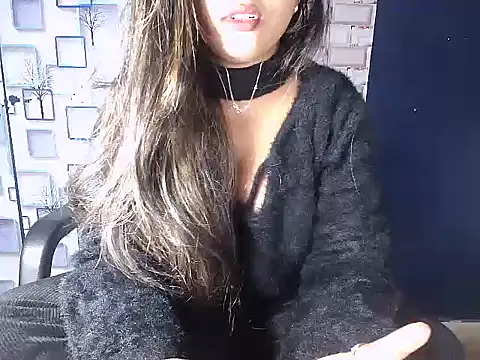 Snapshot of Hot_Naina- chatting on 12-18-24, 05:31 Hot Naina- online show from 12-18-24, 05:31