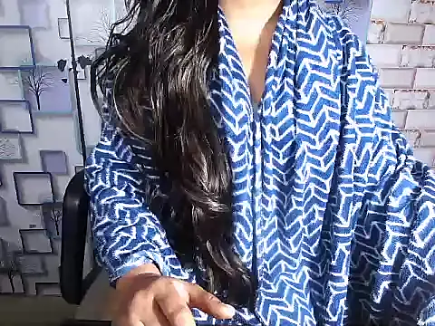 Snapshot of Hot_Naina- chatting on 01-24-25, 03:02 Hot Naina- online show from 01-24-25, 03:02