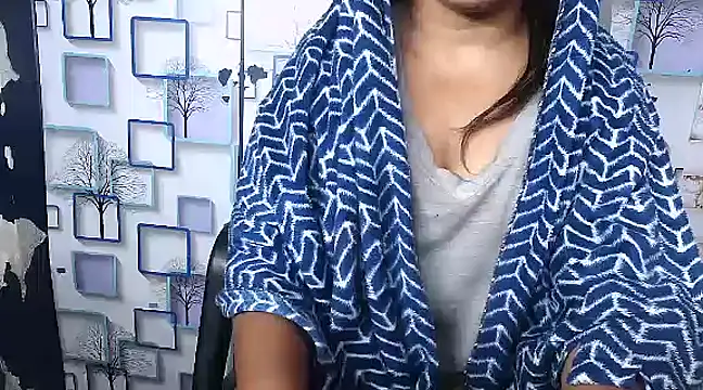 Snapshot of Hot_Naina- chatting on 01-25-25, 11:55 Hot Naina- online show from 01-25-25, 11:55