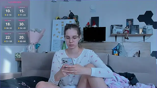 Girl alone home online show from 03-27-26, 03:56