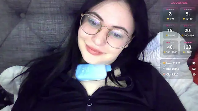 German Eva online show from 02-23-25, 08:33