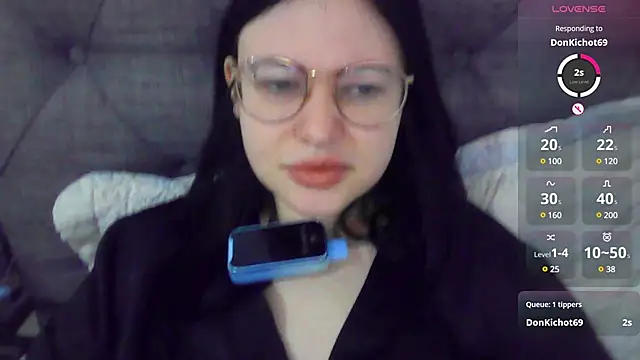 German Eva online show from 02-25-25, 01:09