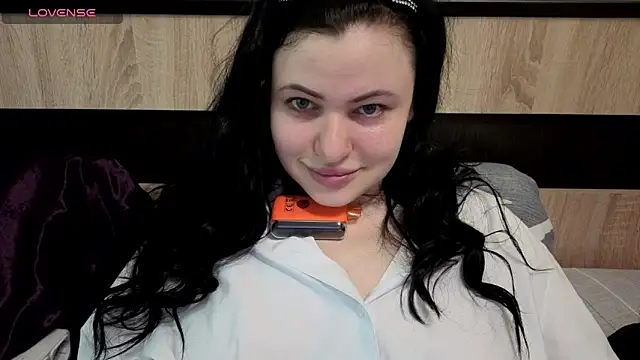 Snapshot of German_Eva chatting on 05-16-26, 01:32 German Eva online show from 05-16-26, 01:32