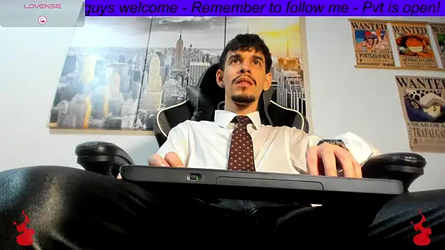 Snapshot of BRAYHAMBROWN chatting on 06-12-26, 05:17 BRAYHAMBROWN online show from 06-12-26, 05:17
