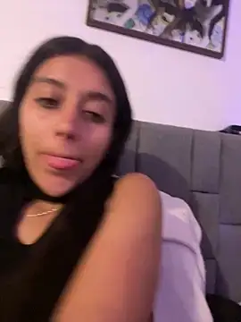 BrittanyDiaz online show from 04-06-26, 03:04