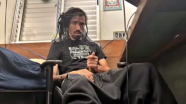 hotcamboy420 online show from 02-03-25, 07:31