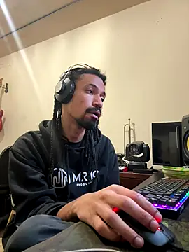 hotcamboy420 online show from 11-02-25, 08:44